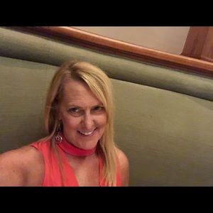 Meet your Posher, Wendy